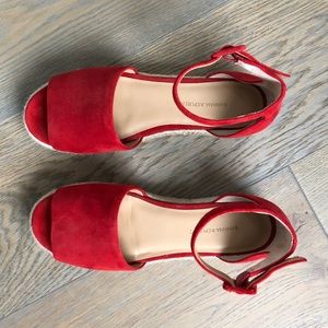 Banana Republic Peep Toe Flatform in Red Suede